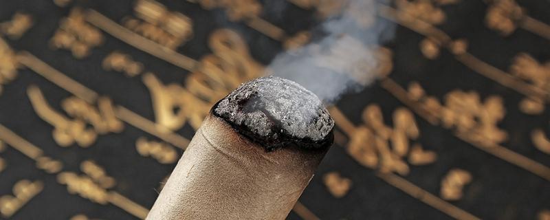 艾灸来月经了可以做吗（月经来了艾灸能做吗）