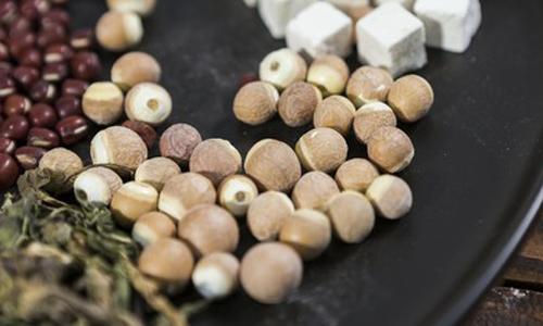 芡实熬粥应该放多少 芡实可以熬粥吗怎么熬