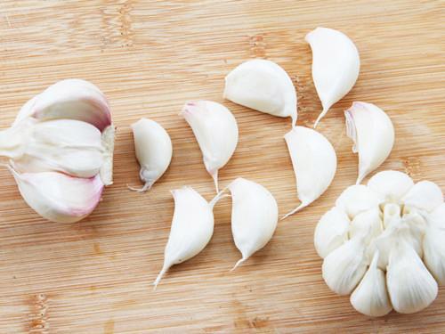 大蒜怎么吃（大蒜怎么吃不辣）