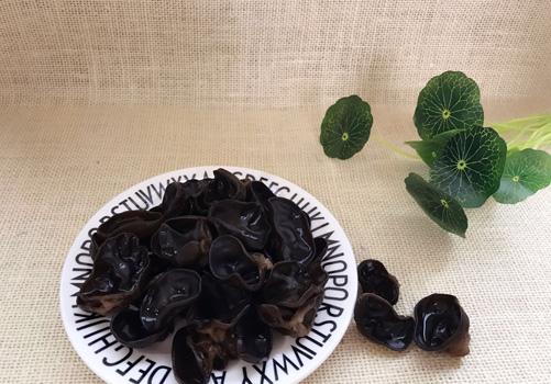 哪些黑色食物补肾（补肾多吃8种黑色食物）