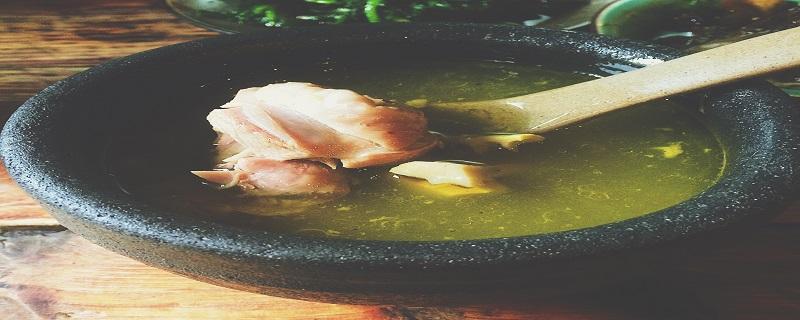 猪肉汤怎么熬最好喝 猪肉和什么烧汤好吃