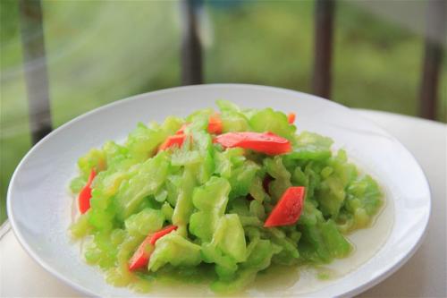 胃湿热吃什么食物好（胃有湿热吃什么食物好）