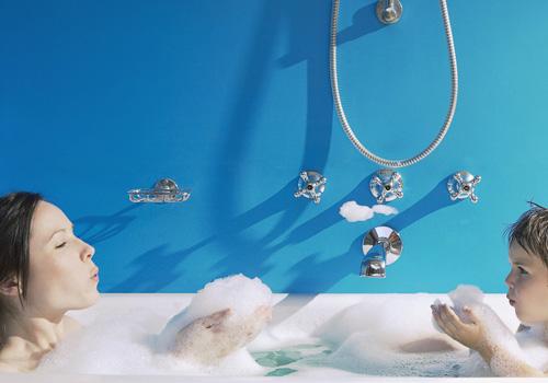 早上洗澡有什么好处和坏处（早上洗澡有啥好处和坏处）