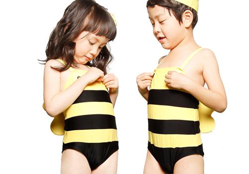 夏天去游泳,先给孩子挑一套最萌的泳衣!宝宝泳衣怎么选