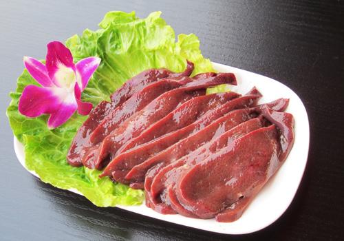 哺乳期可以吃猪肝吗 哺乳期可以吃猪肝吗宝宝会胀气吗