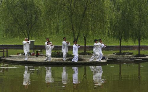 晨练应该注意什么 晨练应该注意什么问题