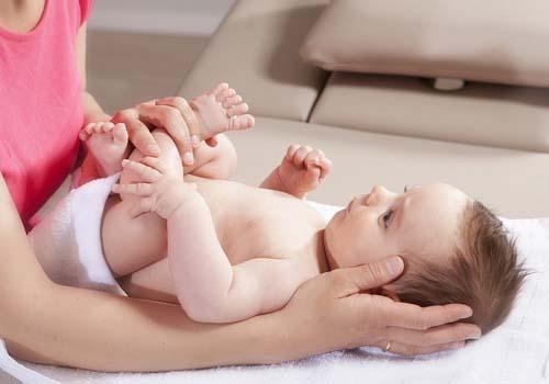 宝宝出生14天补充什么 宝宝出生14天补充什么营养