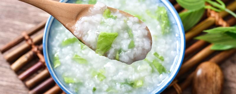 菠菜粥的功效与作用 菠菜熬粥的功效与作用