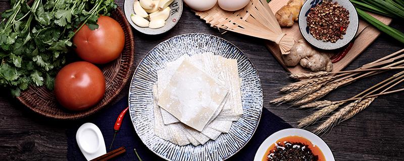 饺子皮冷水还是热水和面 饺子皮冷水还是热水和面好