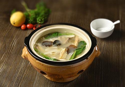 木耳猪皮汤