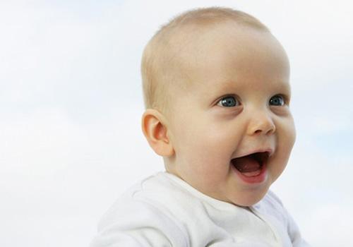 新生儿打嗝频繁是什么原因 新生儿一直打嗝是什么原因引起的
