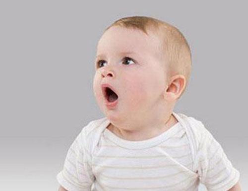 宝宝总是打嗝怎么办呢 5个小妙方有效消除宝宝打嗝