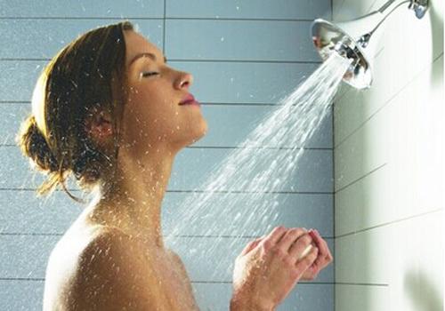 在厕所要注意什么 绝对不要做这5件事