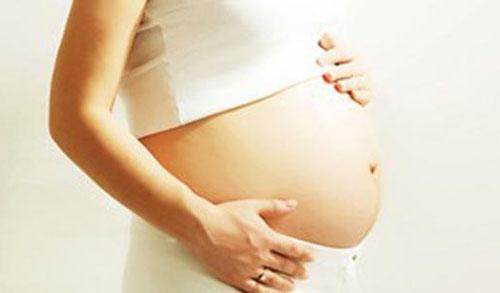 孕妇羊水少怎么办（孕妇羊水少吃什么补得快）