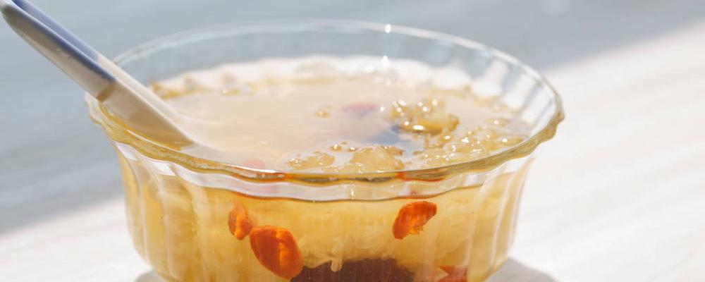 银耳苹果的功效与作用禁忌 银耳苹果的功效与作用禁忌