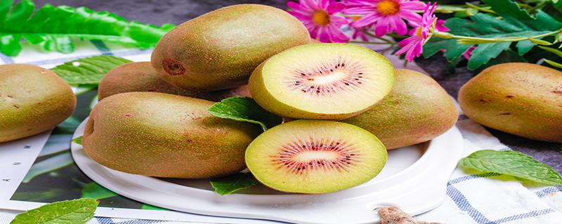为什么猕猴桃里面的籽是红色的（猕猴桃中间有红色）