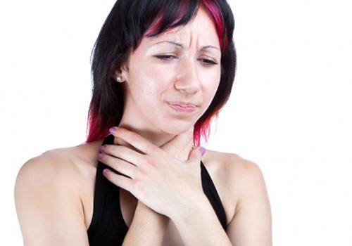 鱼刺卡破喉咙几天会好 鱼刺卡伤喉咙几天自愈