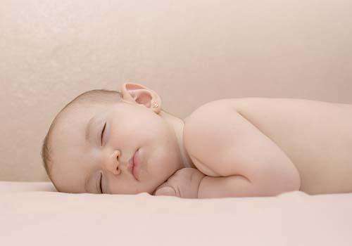 宝宝出生5斤多正常吗 宝宝出生5斤多正常吗视频