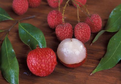 夏季吃什么水果容易上火 夏季上火吃什么水果降火快