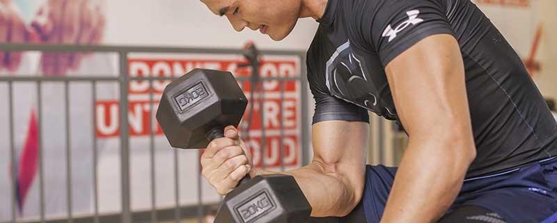 在家如何做力量训练（在家如何做力量训练图片）