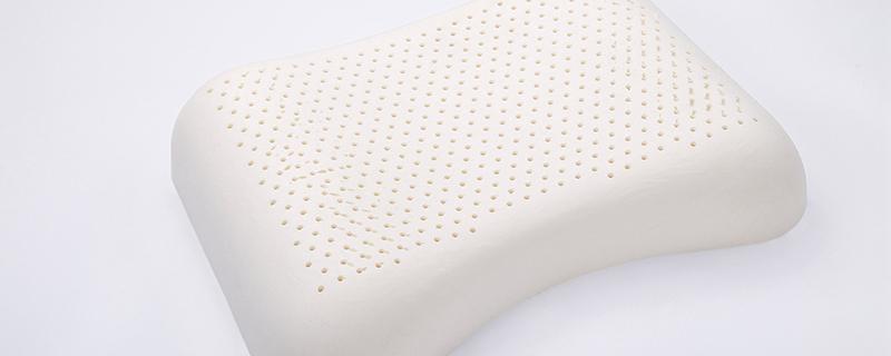 乳胶枕头发黄了正常吗 乳胶枕头怎么会发黄