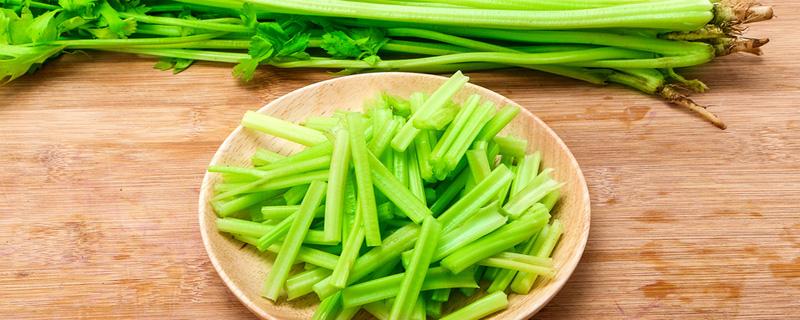 水芹菜是空心还是实心（水芹菜空心吗）