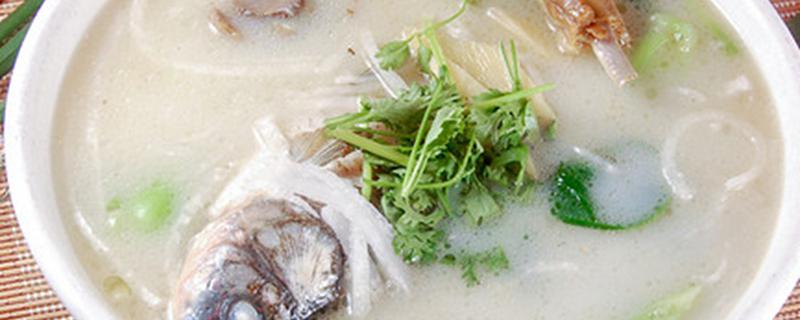 鲫鱼豆腐汤炖多长时间 鲫鱼豆腐汤炖多长时间怀孕吃养肝