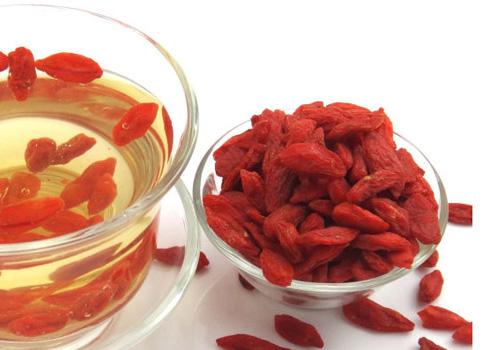 孕妇能喝枸杞泡水吗（孕妇可以喝枸杞子泡水喝吗）