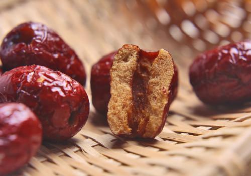 红枣泡水可以用开水吗 红枣用开水泡还是用温水