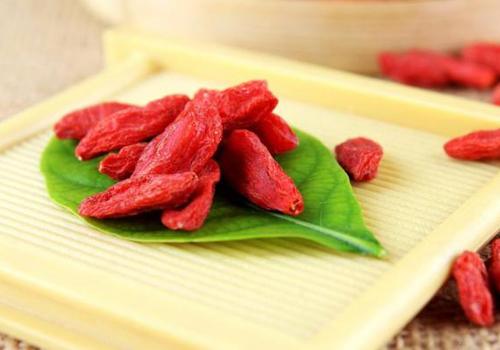 什么时间吃枸杞子最好 吃枸杞子什么时间吃最好