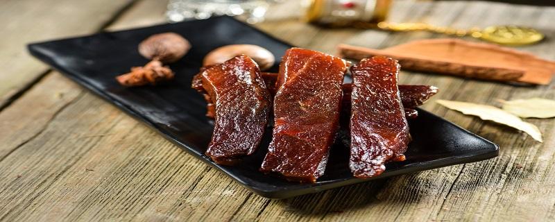 100克牛肉干的热量是多少 200克牛肉干的热量