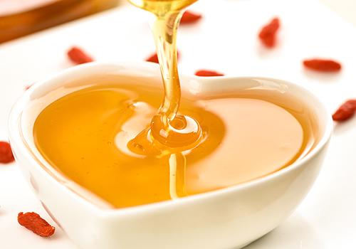 蜂蜜的热量是多少 100克蜂蜜的热量是多少