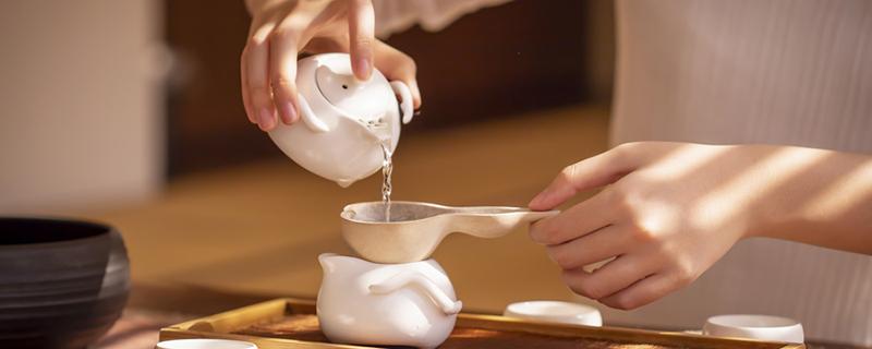 牛蒡茶对男人的作用 牛蒡茶对男人的作用与功效