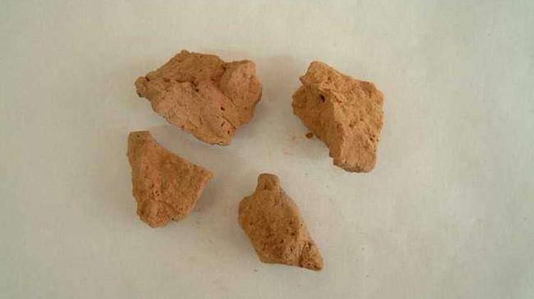 伏龙肝的功效与作用（伏龙肝的功效与作用中医世家）