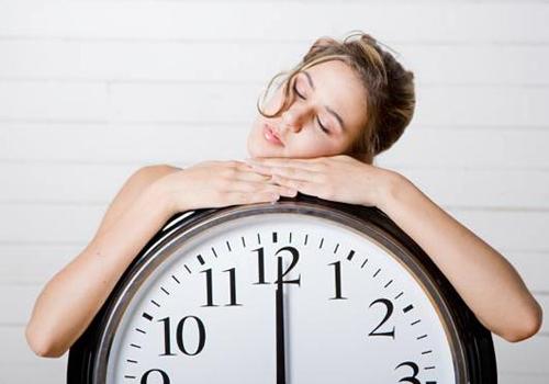 晚上怎么睡觉可以减肥 晚上怎样睡觉可以减肥