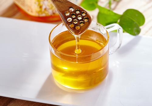 蜂蜜可以用开水冲吗 蜂蜜出现泡沫能不能喝