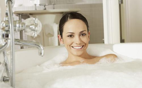 冬天洗澡注意事项 冬天洗澡的正确方法