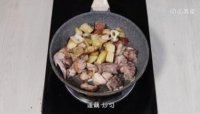 土豆莲藕焖鸡的做法 土豆莲藕焖鸡