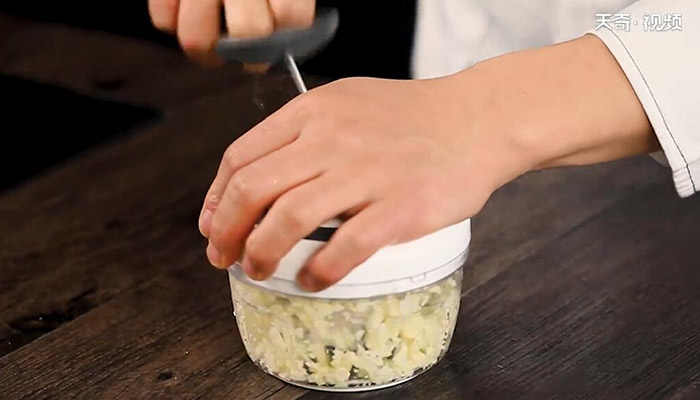 快拌萝卜皮的做法 快拌萝卜皮怎么做