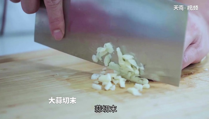 茄汁炒蘑菇怎么做 茄汁炒蘑菇的做法