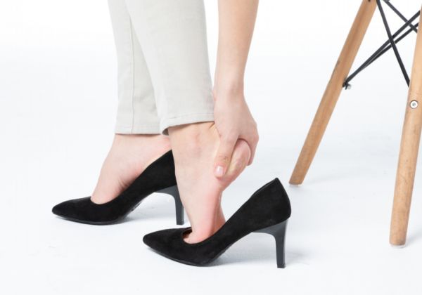 高跟鞋老掉怎么办 如何防止高跟鞋掉跟