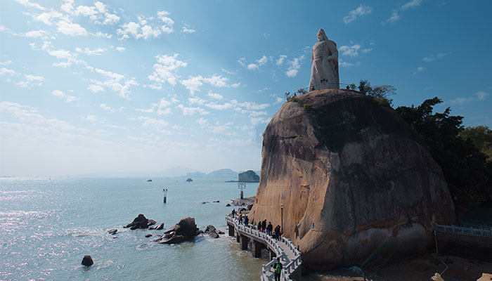 日光岩在哪 日光岩怎么去