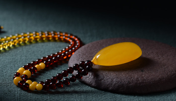 琥珀分为哪几种类型 琥珀常见的有哪些类型