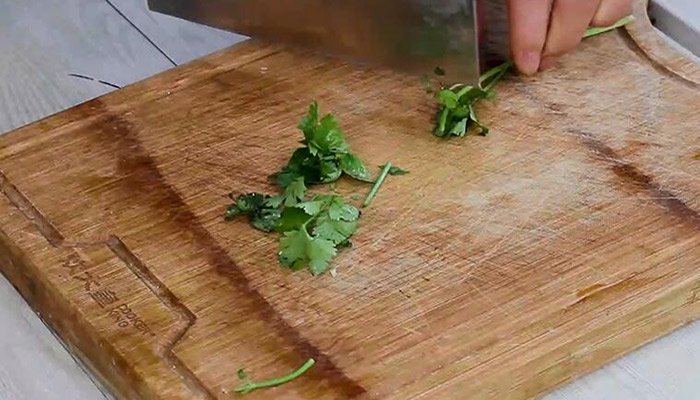 土豆豆角炖鸡块做法 土豆豆角炖鸡块怎么做