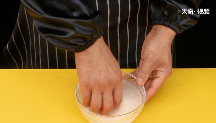 腊味煲仔饭的做法 腊味煲仔饭怎么做