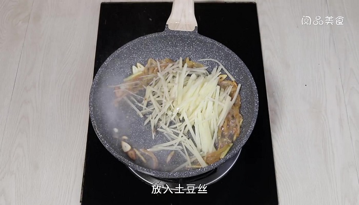 榨菜青椒土豆丝的做法 榨菜青椒土豆丝怎么做