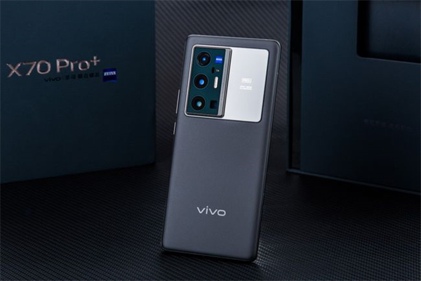 vivox70pro+后盖材质