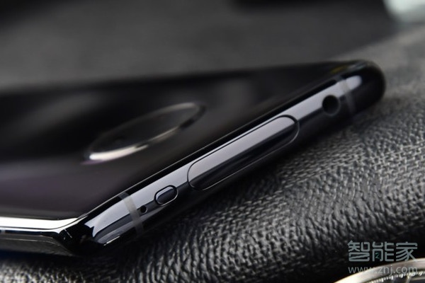 vivo nex3有耳机孔吗