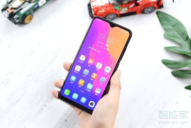 vivou1返回键在哪里