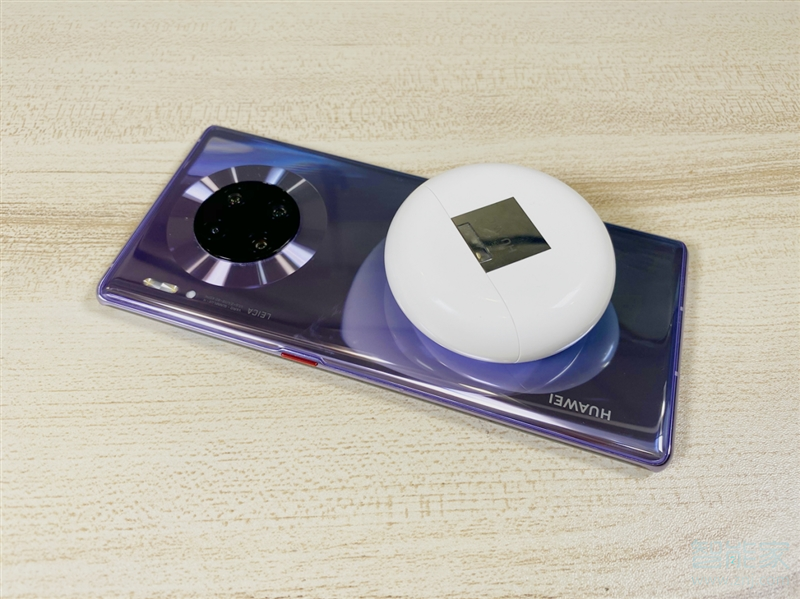 华为freebuds3充电盒无法给耳机充电